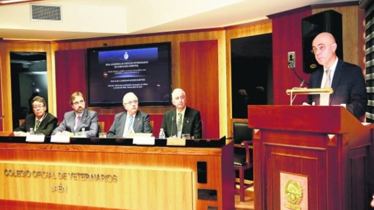 La Academia Veterinaria recibe a un nuevo miembro La Academia Veterinaria recibe a un nuevo miembro