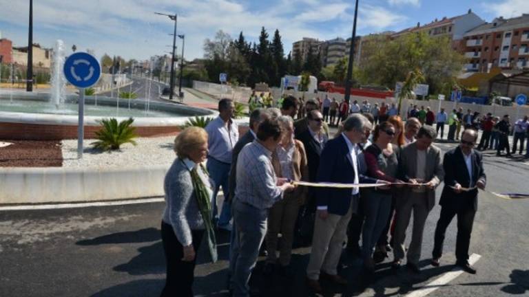 Abierta ya al tráfico rodado la nueva Avenida del Pisar Abierta ya al tráfico rodado la nueva Avenida del Pisar