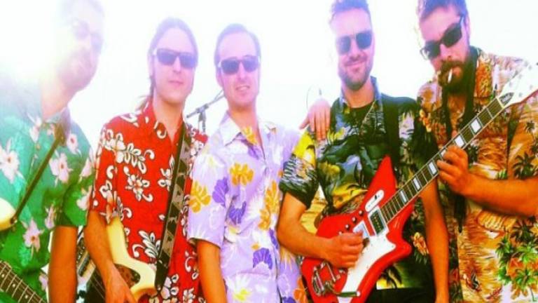 Música surf con un aire “gitano” Música surf con un aire “gitano”
