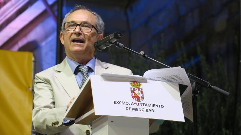 Mengíbar vibra con su feria Mengíbar vibra con su feria