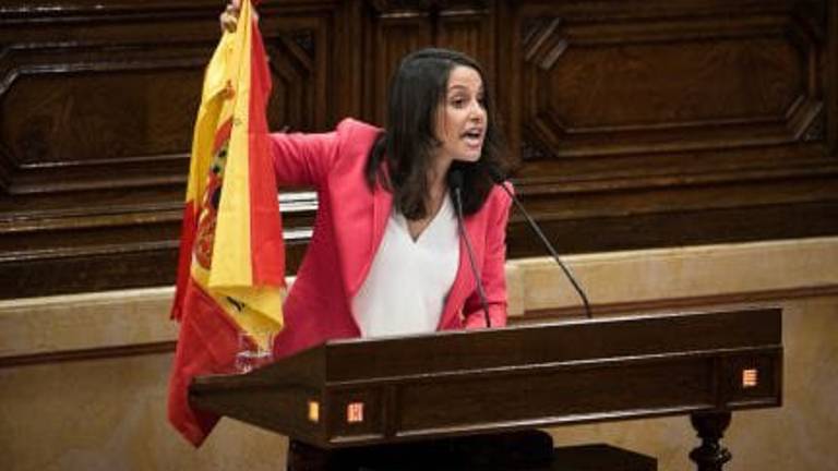 Torra invita a Sánchez a un encuentro en la Generalitat Torra invita a Sánchez a un encuentro en la Generalitat