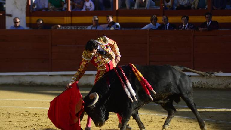 Curro Díaz y El Fandi abren la puerta grande de Cazorla Curro Díaz y El Fandi abren la puerta grande de Cazorla