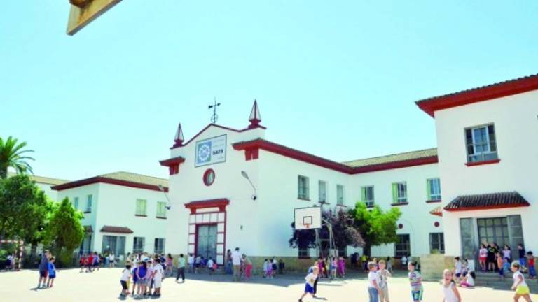 Reconocimiento a 75 años de compromiso por la calidad de la docencia Reconocimiento a 75 años de compromiso por la calidad de la docencia
