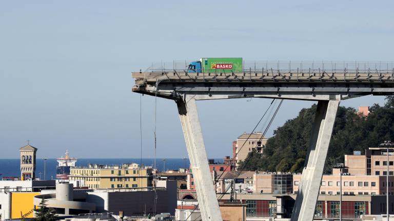 La concesión de autopistas en el aire La concesión de autopistas en el aire