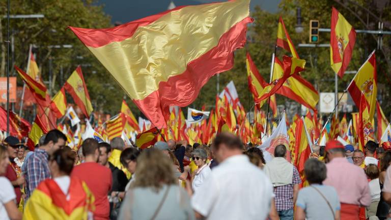 Barcelona se divide para criticar y celebrar el Día de la Hispanidad Barcelona se divide para criticar y celebrar el Día de la Hispanidad