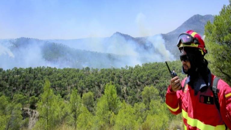 El fuego se frena con fuego El fuego se frena con fuego
