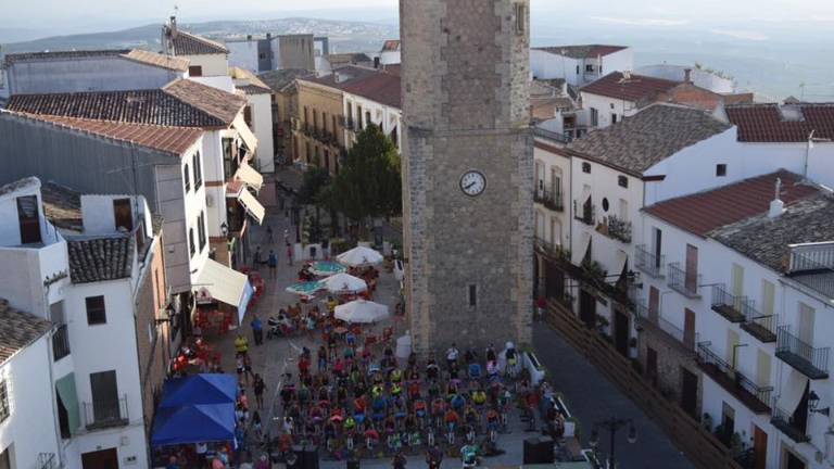 Maratón solidario en Iznatoraf