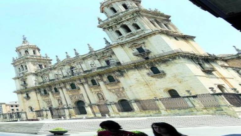 Baeza suma “adeptos” a su tesis sobre la Catedral de Jaén Baeza suma “adeptos” a su tesis sobre la Catedral de Jaén
