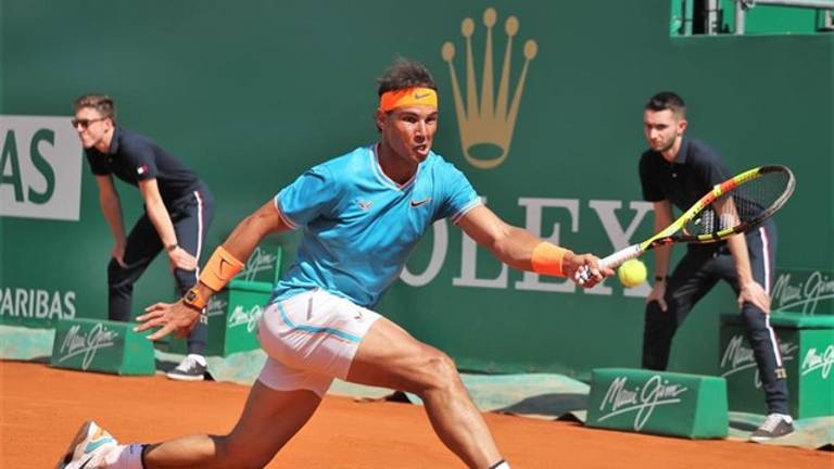 Nadal no da opción a Dimitrov y llega a cuartos en Montecarlo Nadal no da opción a Dimitrov y llega a cuartos en Montecarlo