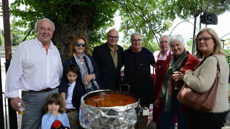 Paellada y buen ambiente Paellada y buen ambiente