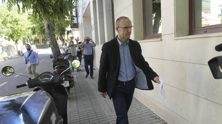 Cinco testigos ratifican ante el juez su declaración preliminar Cinco testigos ratifican ante el juez su declaración preliminar