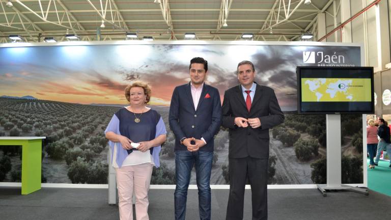 La presencia y la inquietud de los orujeros de España La presencia y la inquietud de los orujeros de España