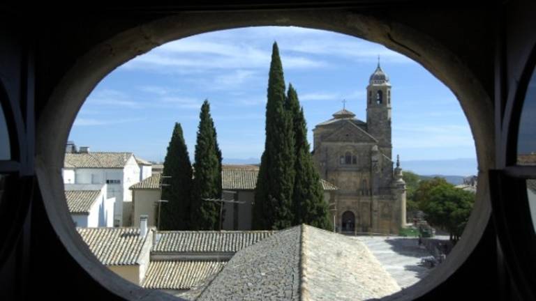 Úbeda y Baeza tiran la casa por la ventana con el 10+1 Úbeda y Baeza tiran la casa por la ventana con el 10+1