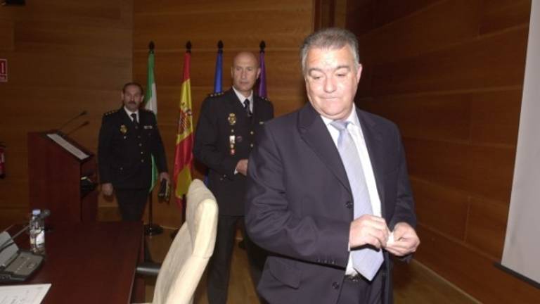 Fernando Calahorro se retira de la carrera de las primarias Fernando Calahorro se retira de la carrera de las primarias