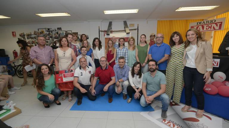 Los profesores con alumnos premiados también tuvieron premio del certamen Los profesores con alumnos premiados también tuvieron premio del certamen
