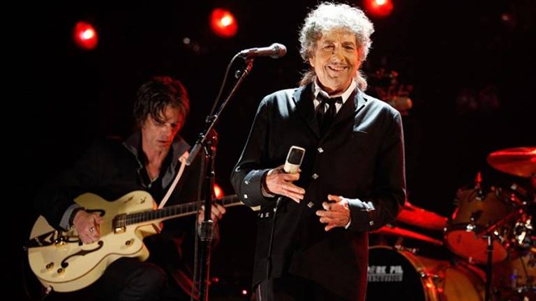 Bob Dylan no acudirá a recoger el Nobel de Literatura Bob Dylan no acudirá a recoger el Nobel de Literatura