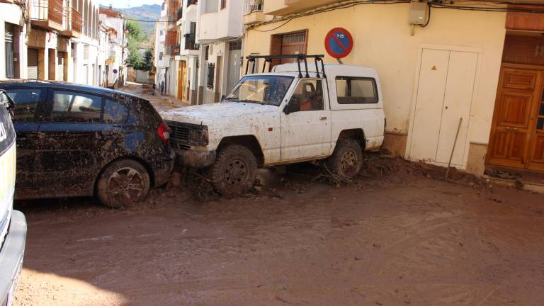 Una tormenta daña el casco urbano de Beas Una tormenta daña el casco urbano de Beas