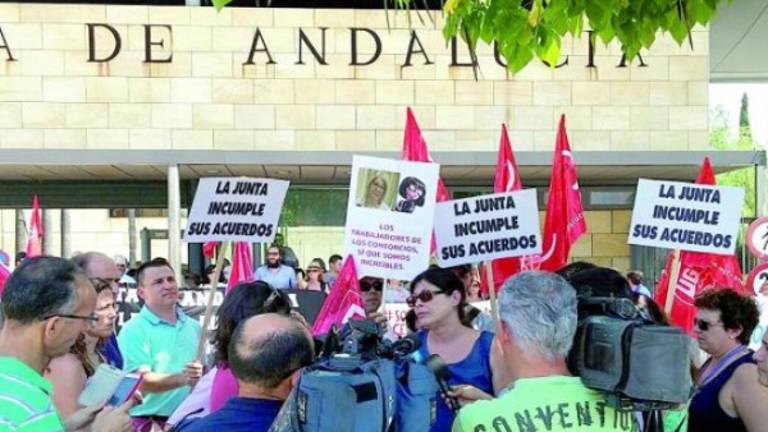 Trabajadores de La Laguna retoman las movilizaciones Trabajadores de La Laguna retoman las movilizaciones
