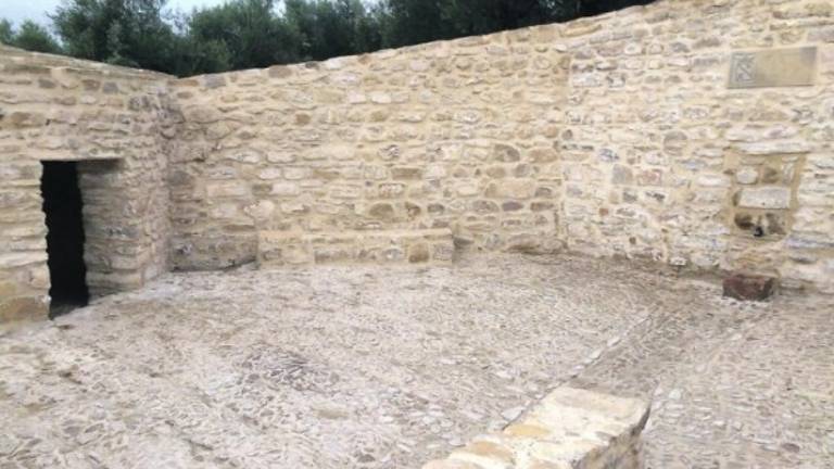 Begíjar rehabilita la mítica Fuente Nueva, del siglo XVIII Begíjar rehabilita la mítica Fuente Nueva, del siglo XVIII