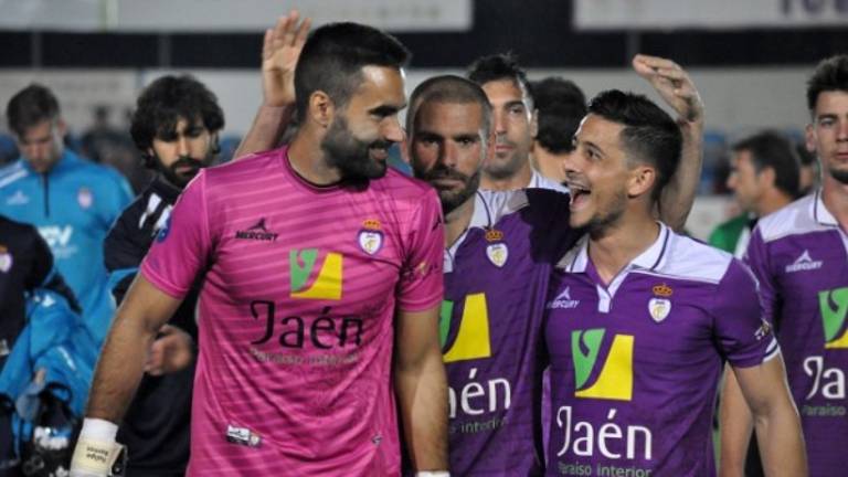 El Real Jaén da la talla ante el Villanovense (0-2) El Real Jaén da la talla ante el Villanovense (0-2)
