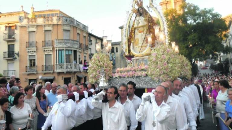 El pueblo saluda a la Virgen de las Mercedes ya coronada El pueblo saluda a la Virgen de las Mercedes ya coronada