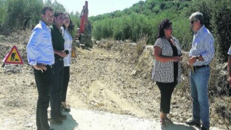El arreglo de los caminos rurales de Porcuna generará unos 150 jornales El arreglo de los caminos rurales de Porcuna generará unos 150 jornales