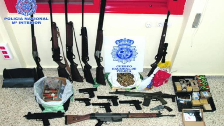 En libertad los detenidos por manipular armas de fogueo