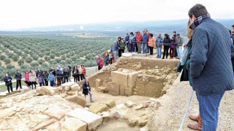 Cástulo muestra todo su potencial con motivo del Día de Andalucía Cástulo muestra todo su potencial con motivo del Día de Andalucía