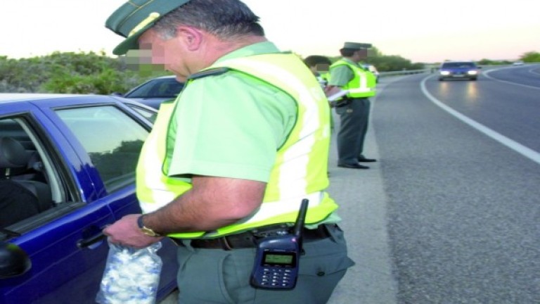 Tráfico incrementa la labor de vigilancia en las carreteras secundarias