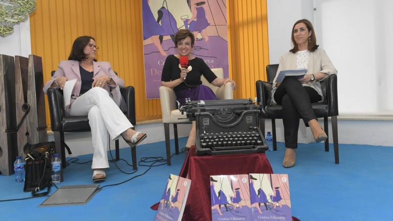 “Desplegando velas” o el papel de la mujer actual “Desplegando velas” o el papel de la mujer actual