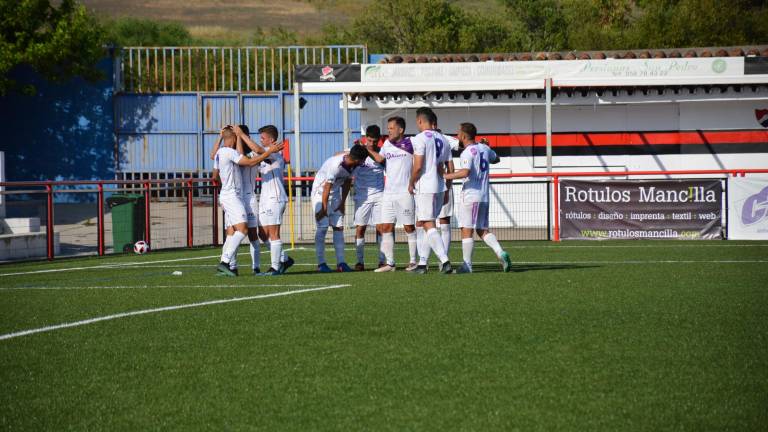 El Real Jaén canta el alirón a falta de dos jornadas El Real Jaén canta el alirón a falta de dos jornadas