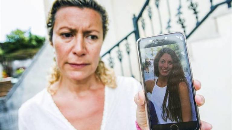 La Guardia Civil interroga a la madre de Diana Quer La Guardia Civil interroga a la madre de Diana Quer