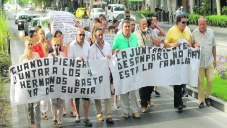 Una protesta que quiere frenar un “trauma para toda la vida” Una protesta que quiere frenar un “trauma para toda la vida”