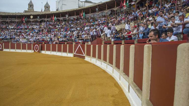 Los toros llenan hasta la bandera