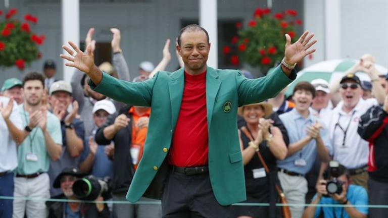 Tiger Woods reaviva su leyenda en Augusta y suma su “mayor” número 15