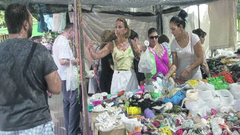 Buena acogida por la celebración del mercadillo Buena acogida por la celebración del mercadillo