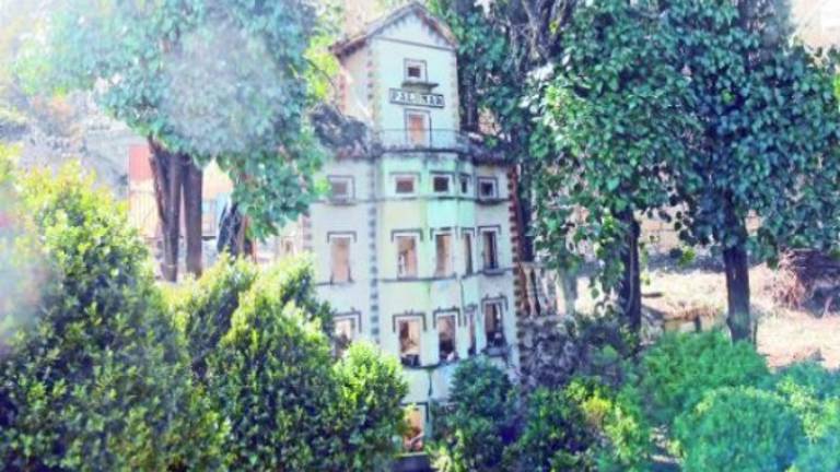 Recuperación de la “casa de los enanitos”, en la Trinidad Recuperación de la “casa de los enanitos”, en la Trinidad