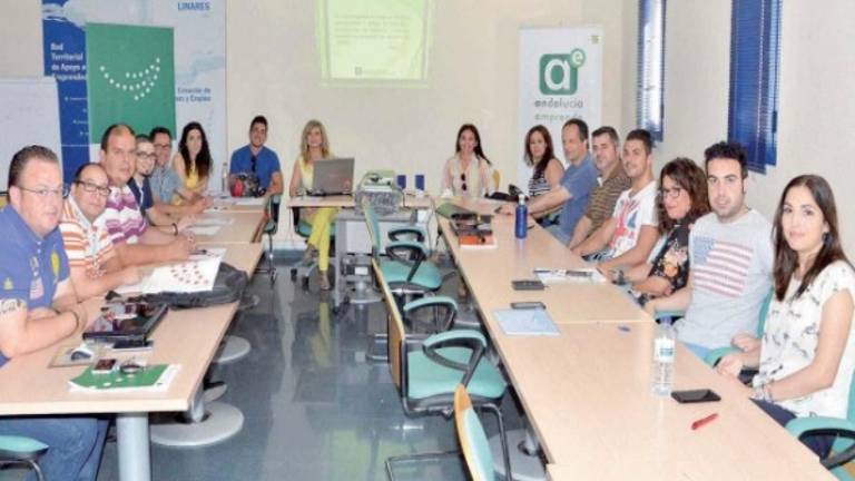 Proactividad colectiva en el difícil camino hacia el empleo Proactividad colectiva en el difícil camino hacia el empleo