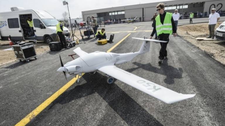 El Centro Atlas acogerá el primer vuelo fuera de vista en España con un DRON El Centro Atlas acogerá el primer vuelo fuera de vista en España con un DRON