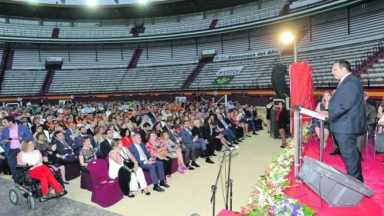 Creer y crecer en una tierra próspera y con futuro Creer y crecer en una tierra próspera y con futuro