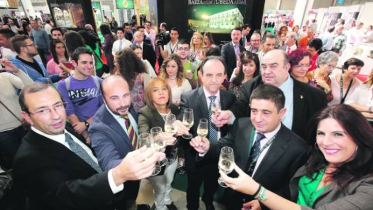 Un brindis desde Tierra Adentro Un brindis desde Tierra Adentro