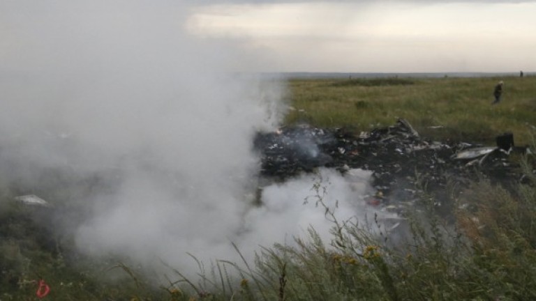 Ucrania y los separatistas se culpan del derribo del avión