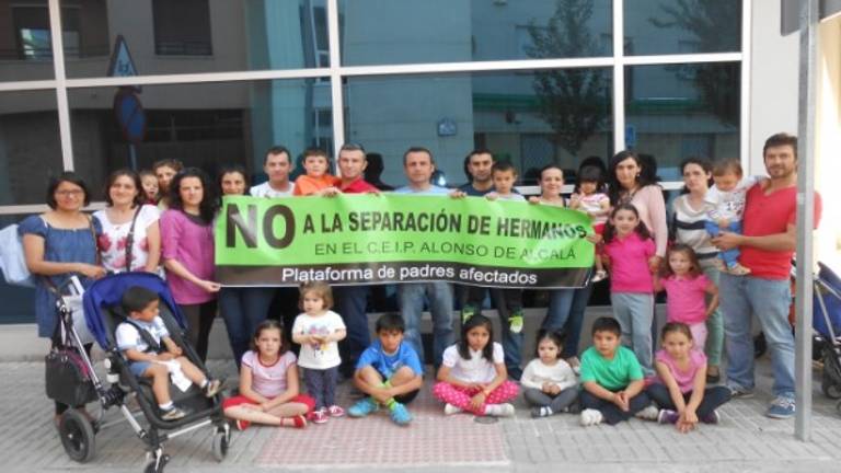 Padres del Alonso de Alcalá intensificarán sus protesas Padres del Alonso de Alcalá intensificarán sus protesas