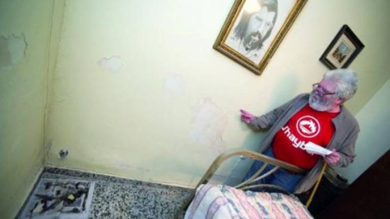 Atemorizado por las ratas en su propio piso Atemorizado por las ratas en su propio piso
