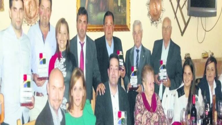 Un empresariado con mucho nivel Un empresariado con mucho nivel