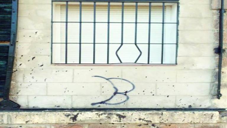 Un robo “silencia” a la banda Sones de Pasión de Villanueva de la Reina Un robo “silencia” a la banda Sones de Pasión de Villanueva de la Reina