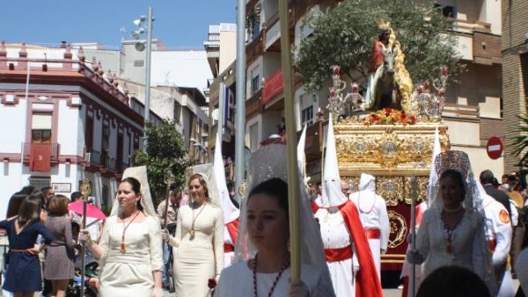 Bailén.-Desfiles dominicales espléndidos Bailén.-Desfiles dominicales espléndidos