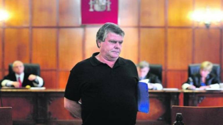 La ira de un padre obcecado por el fallecimiento de su hijo La ira de un padre obcecado por el fallecimiento de su hijo