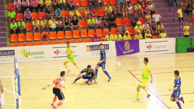 El Jaén Paraíso Interior planta cara al campeón 2-3 El Jaén Paraíso Interior planta cara al campeón 2-3