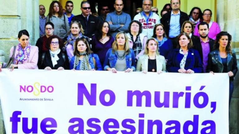 Asesina a su esposa con una escopeta y después se suicida Asesina a su esposa con una escopeta y después se suicida